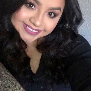 Meet your Posher, Dara